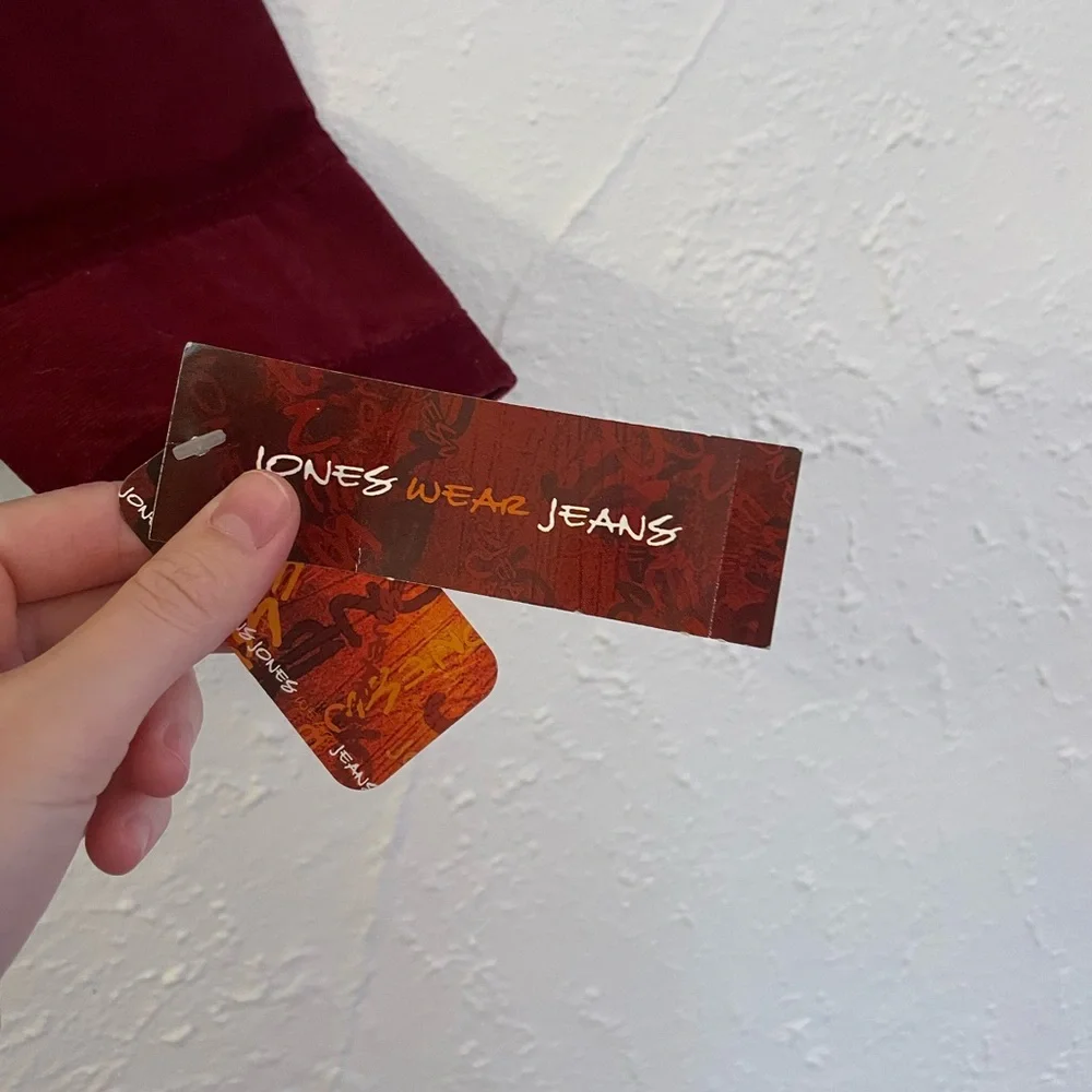 NWT Jones Wear Jeans size 4 Burgundy velvet jacket boho touch, button-up closure - Picture 4 of 8